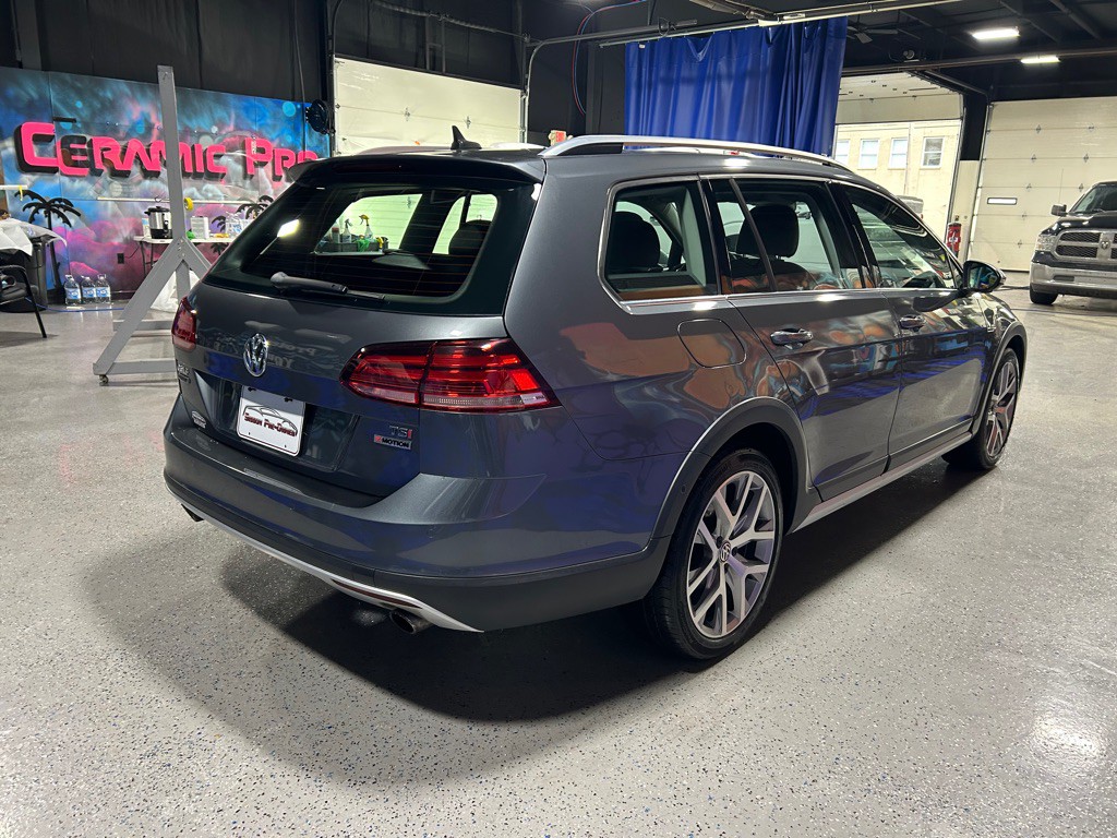 2018 Volkswagen Golf Image 20