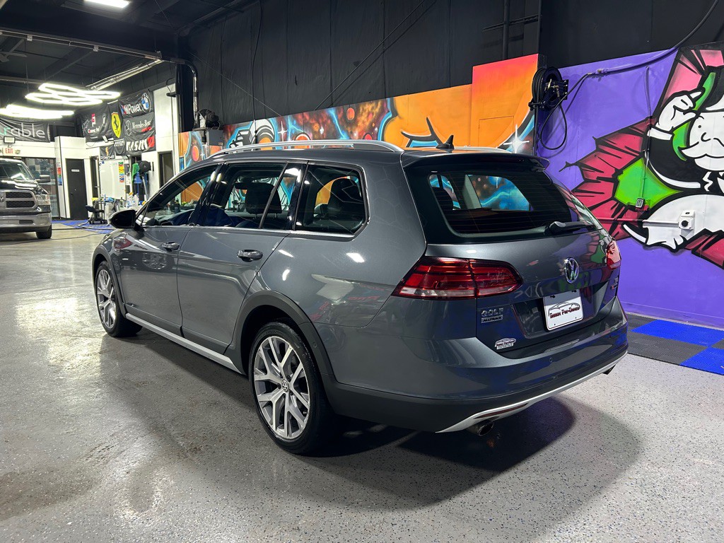 2018 Volkswagen Golf Image 22