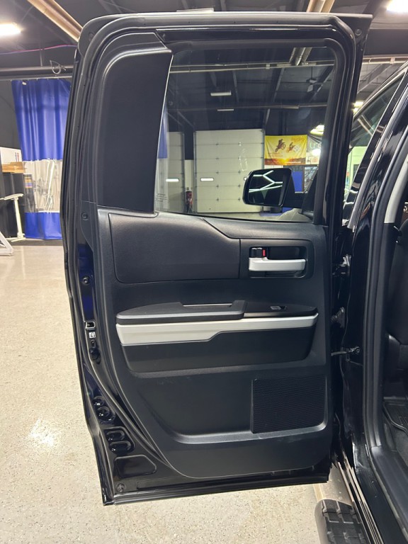 2017 Toyota Tundra Image 12