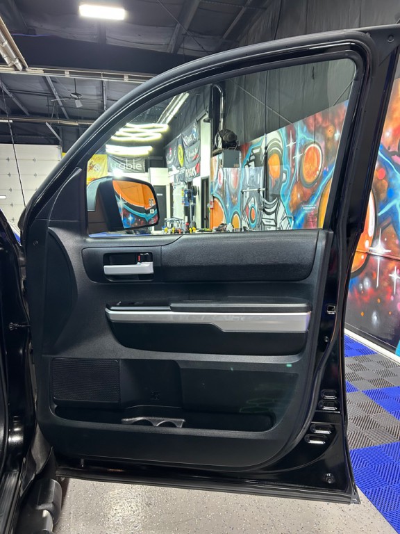 2017 Toyota Tundra Image 16