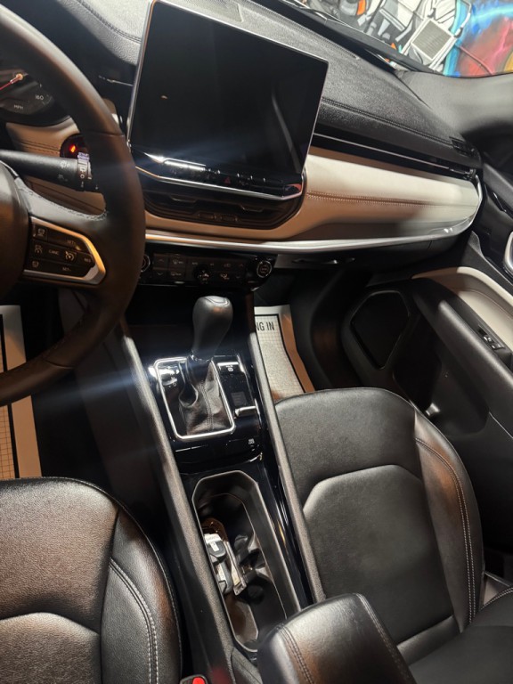 2025 Jeep Compass Image 10