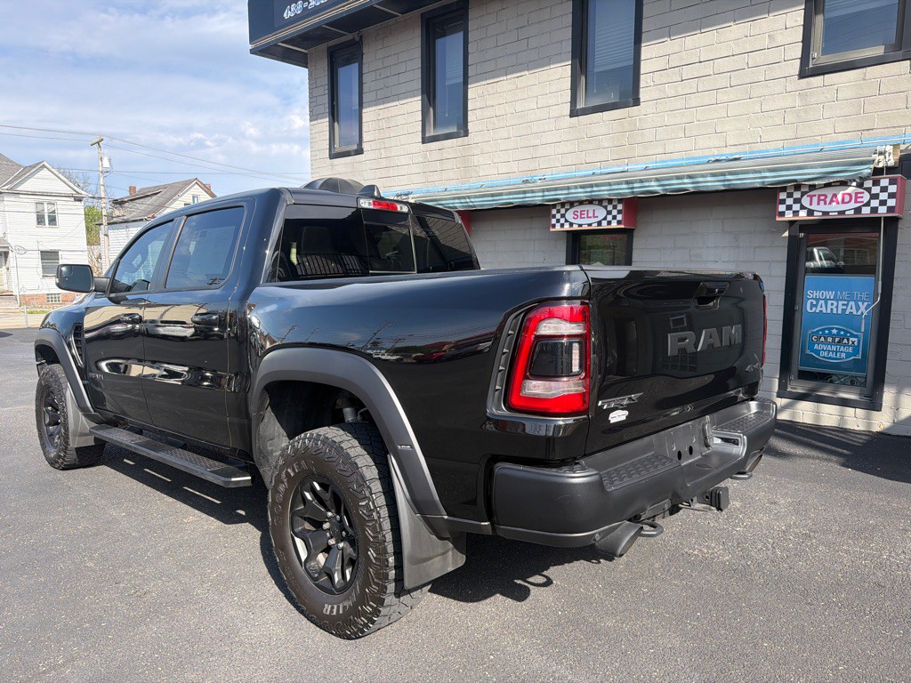 2023 RAM 1500 Image 3