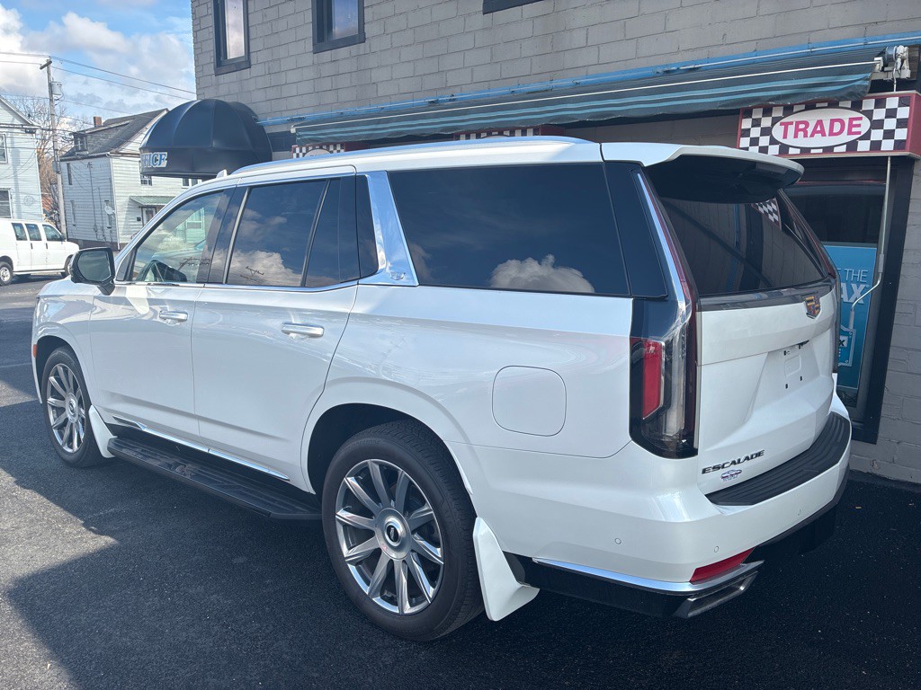 2022 Cadillac Escalade Image 5