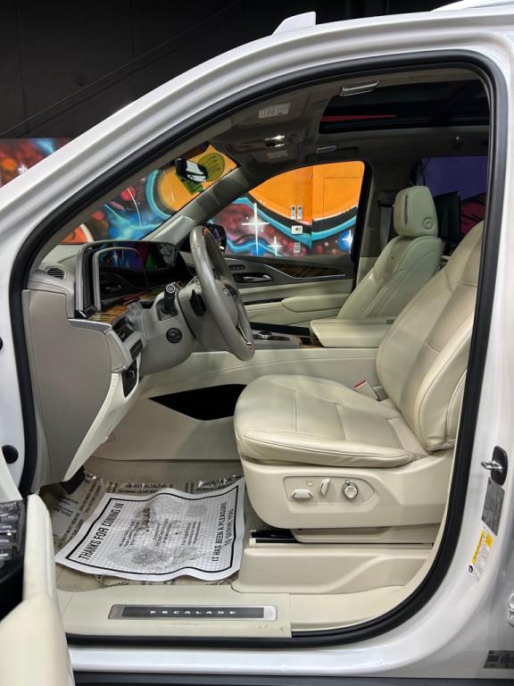 2022 Cadillac Escalade Image 14