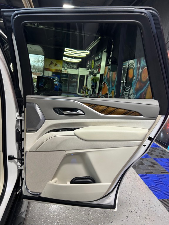 2022 Cadillac Escalade Image 21