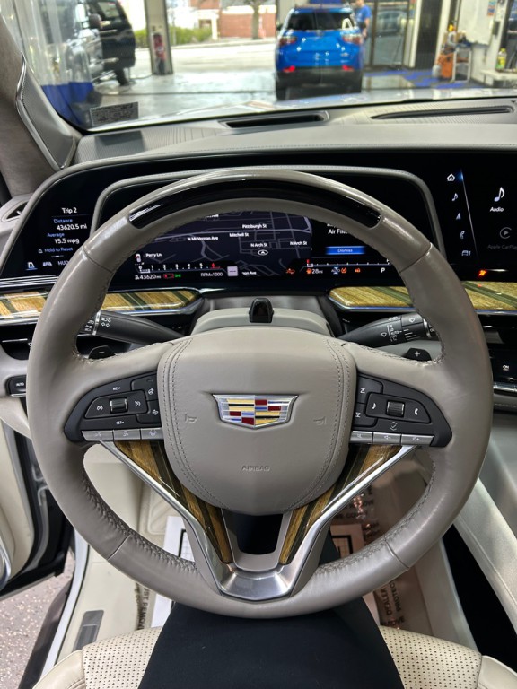 2022 Cadillac Escalade Image 24