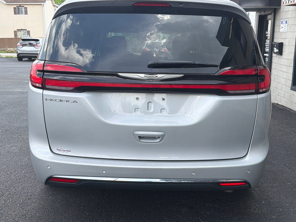 2024 Chrysler Pacifica Image 27