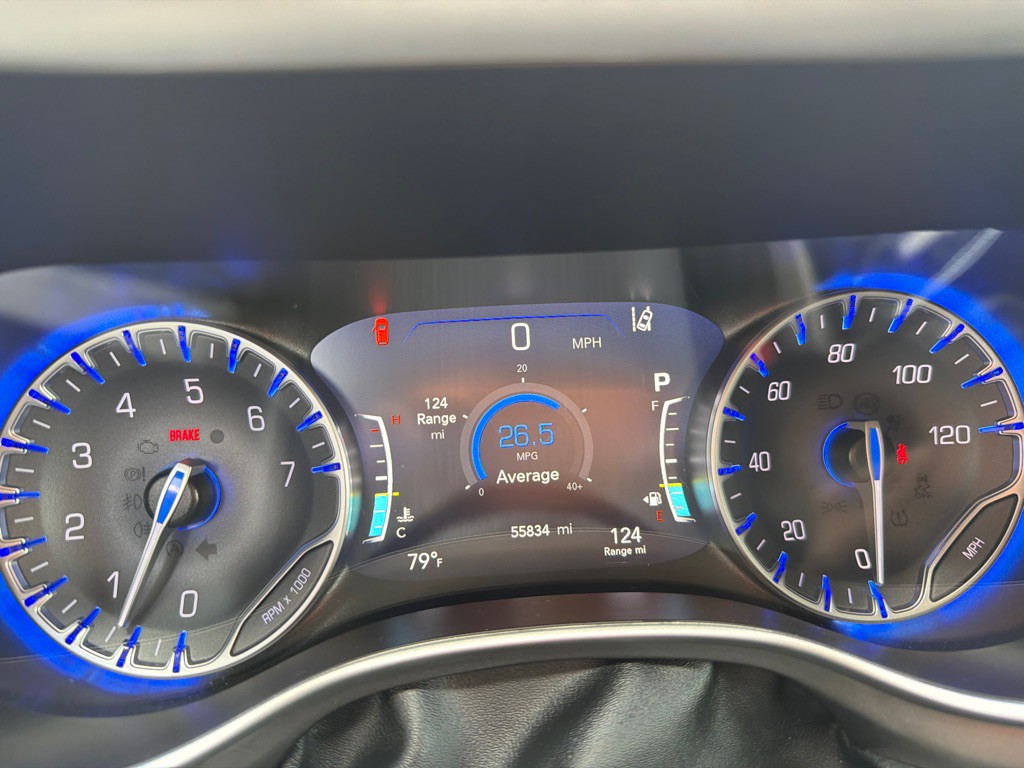 2024 Chrysler Pacifica Image 37