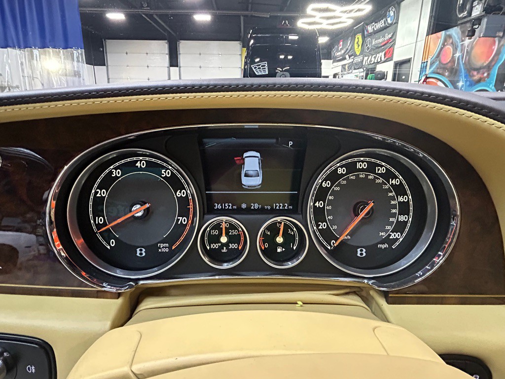 2014 Bentley Flying Spur Image 22