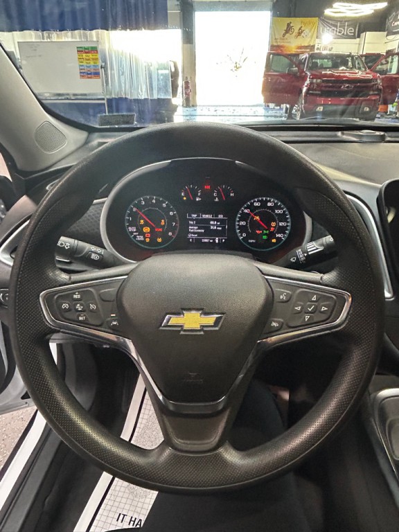 2024 Chevrolet Malibu Image 13