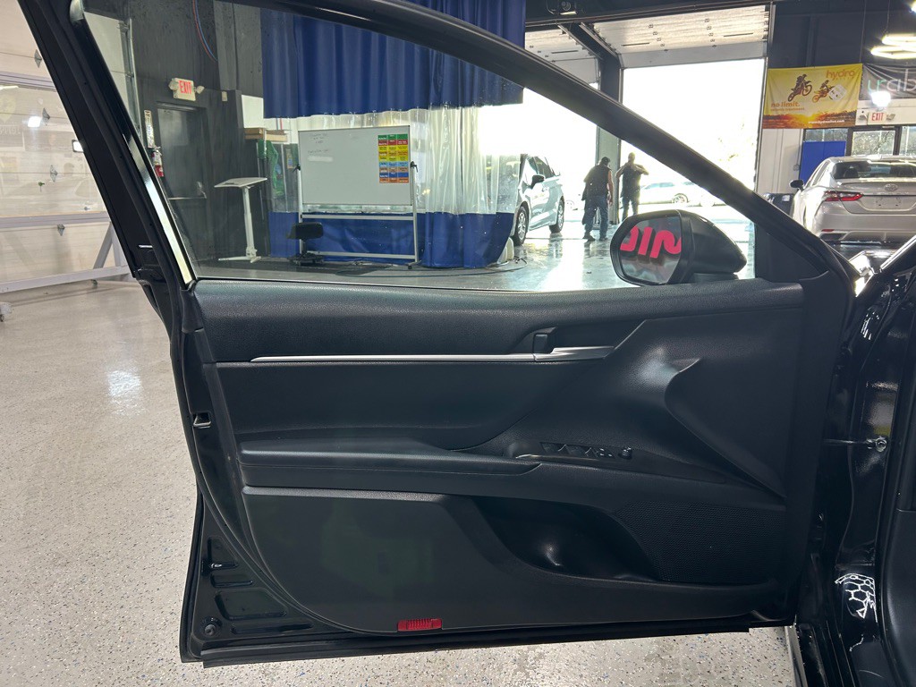 2023 Toyota Camry Image 8