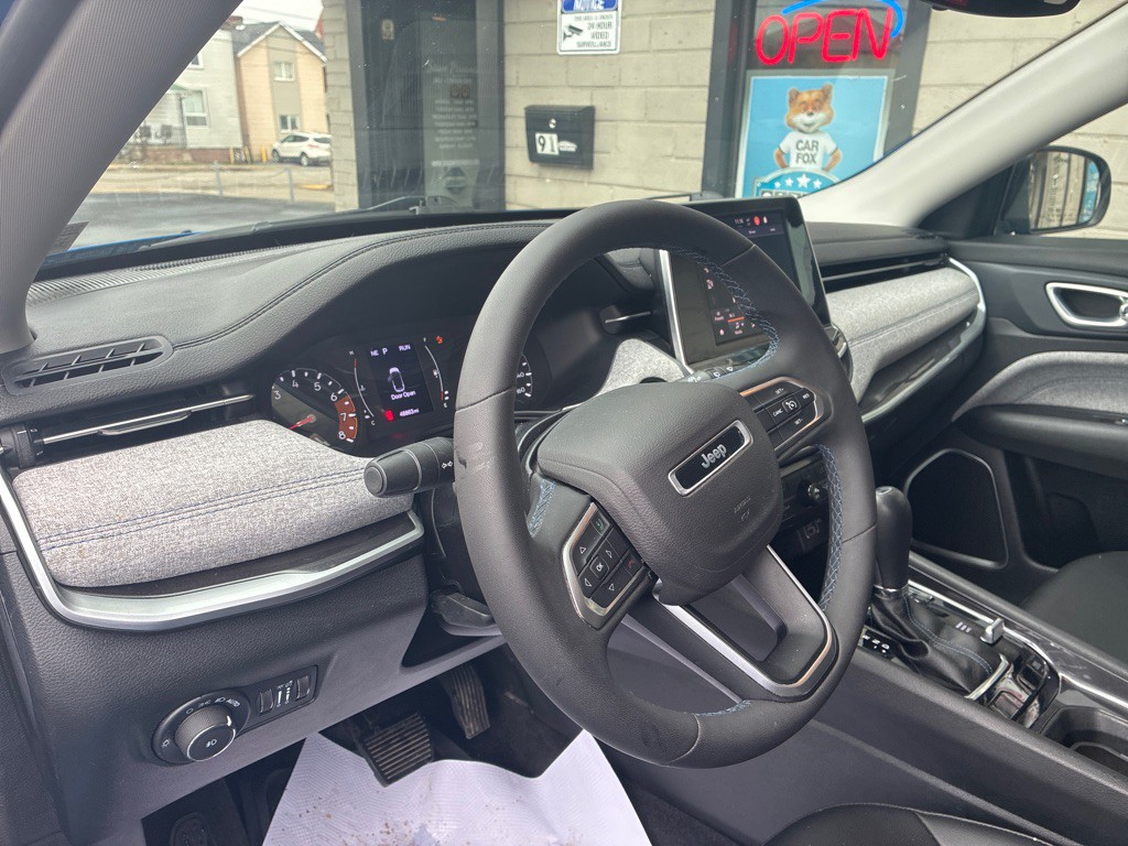 2022 Jeep Compass Image 23