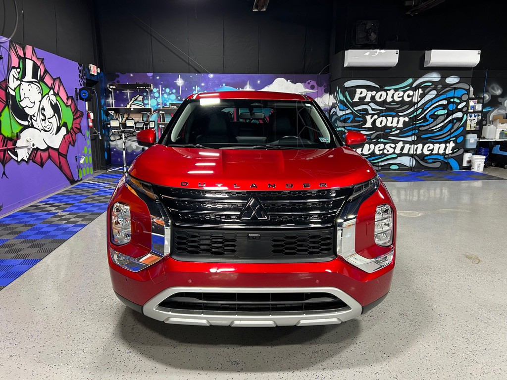 2023 Mitsubishi Outlander Image 10