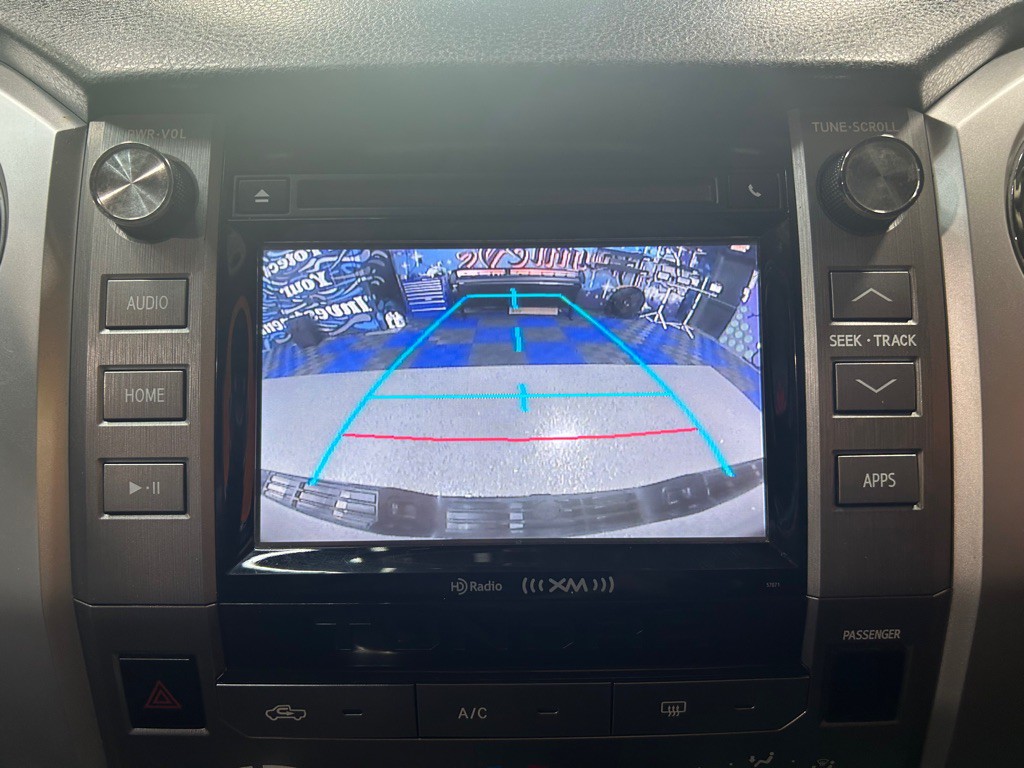 2015 Toyota Tundra Image 18