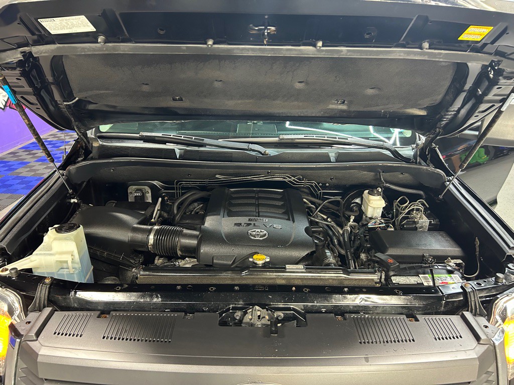 2015 Toyota Tundra Image 21