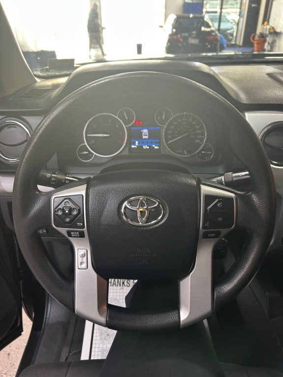 2015 Toyota Tundra Image 28