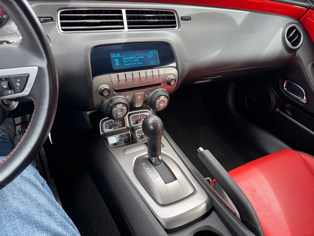 2010 Chevrolet Camaro Image 18