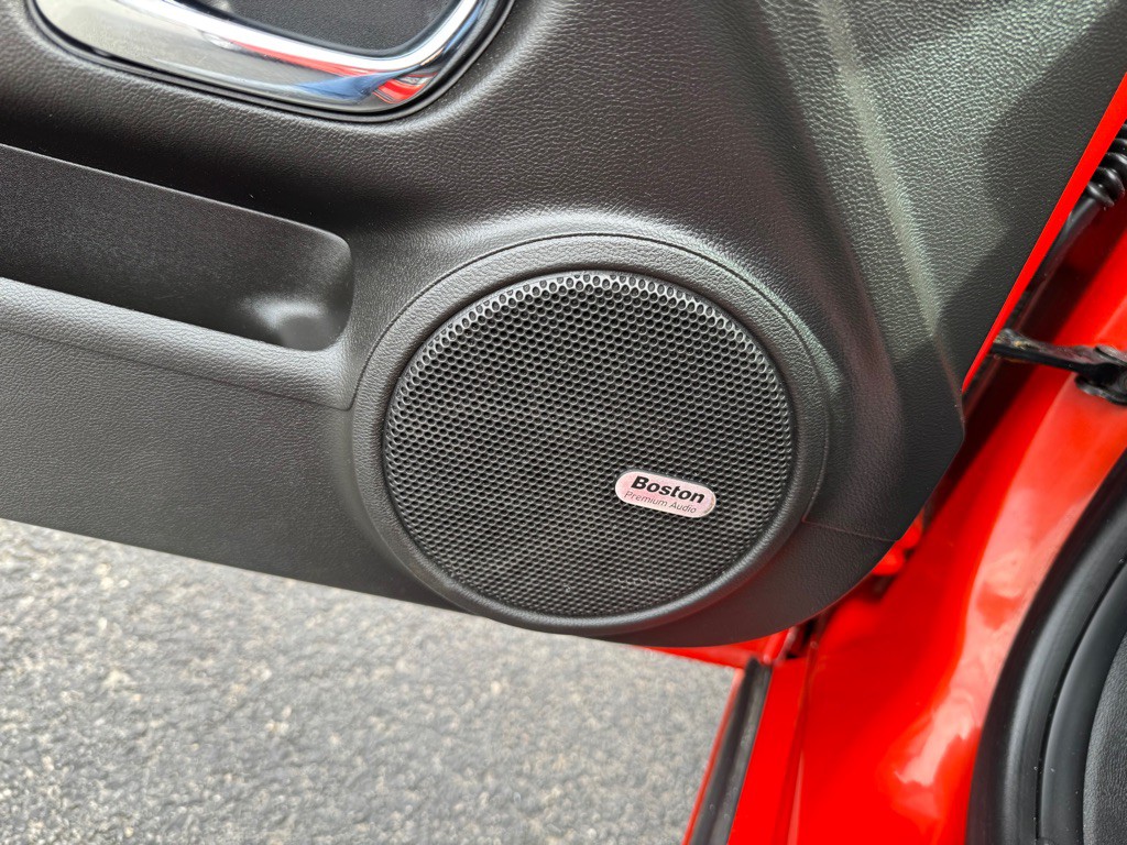 2010 Chevrolet Camaro Image 20