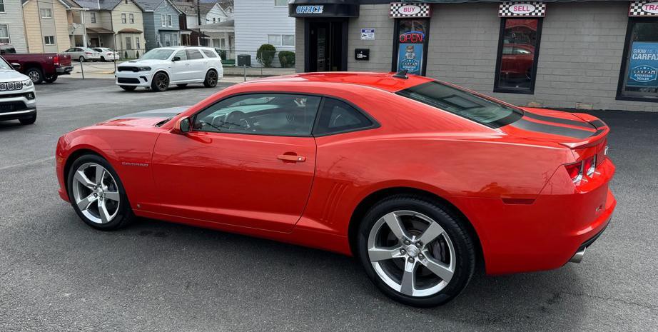 2010 Chevrolet Camaro Image 2