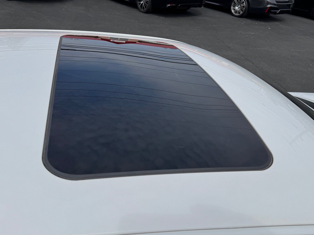 2010 Dodge Challenger Image 16