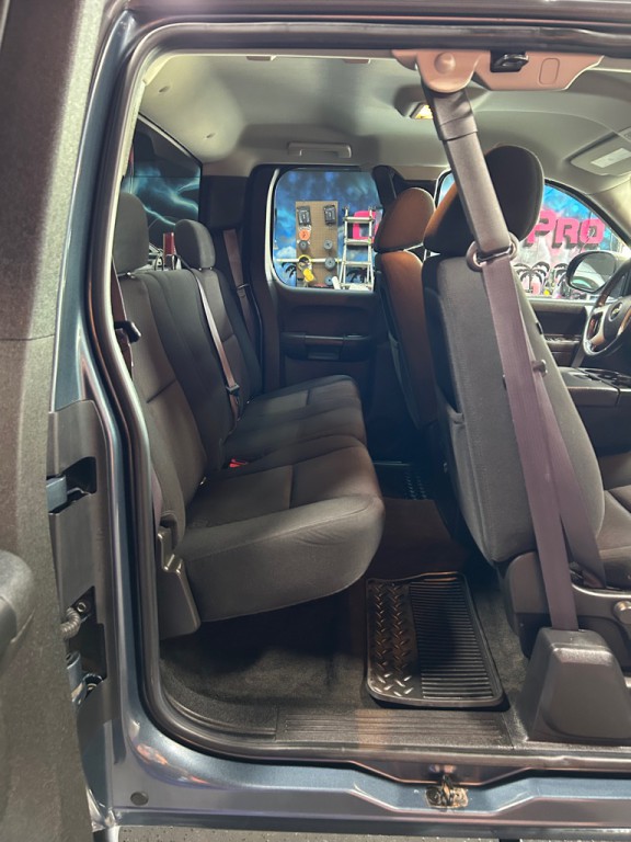 2011 Chevrolet Silverado 1500 Image 16