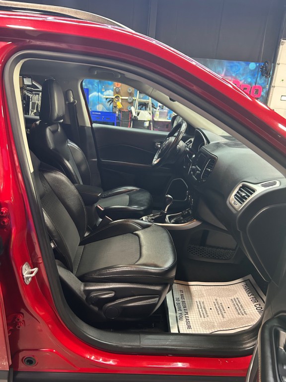 2018 Jeep Compass Image 19