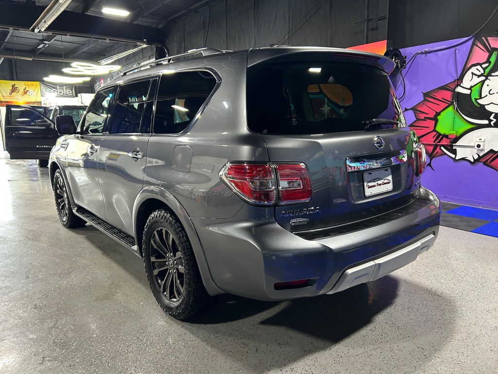 2017 Nissan Armada Image 4