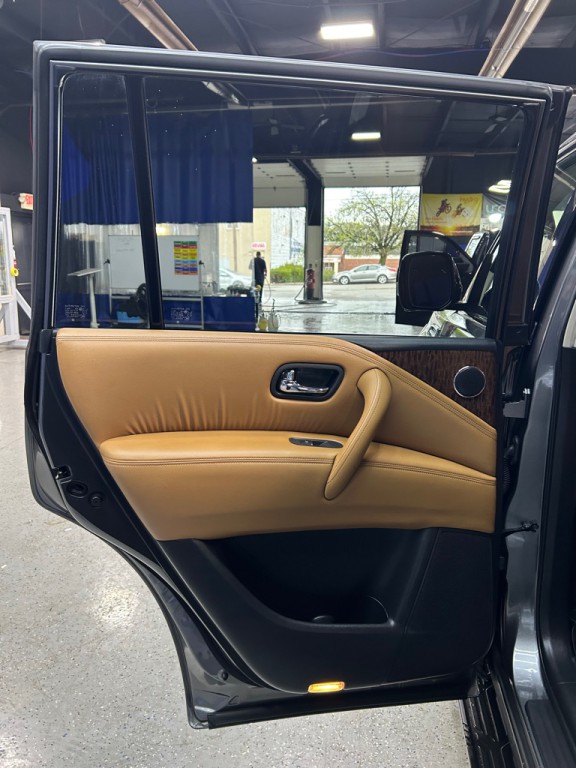 2017 Nissan Armada Image 14