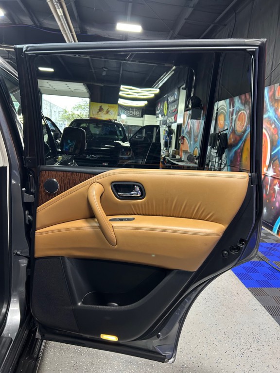 2017 Nissan Armada Image 17