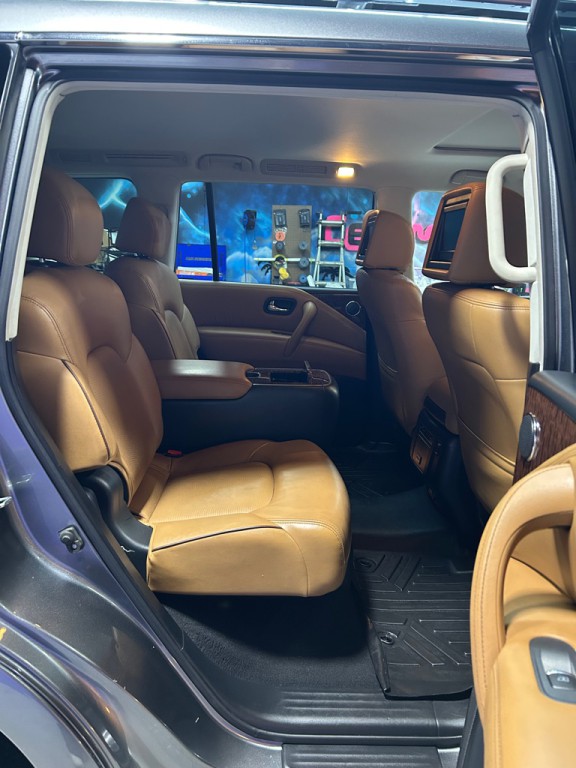 2017 Nissan Armada Image 18
