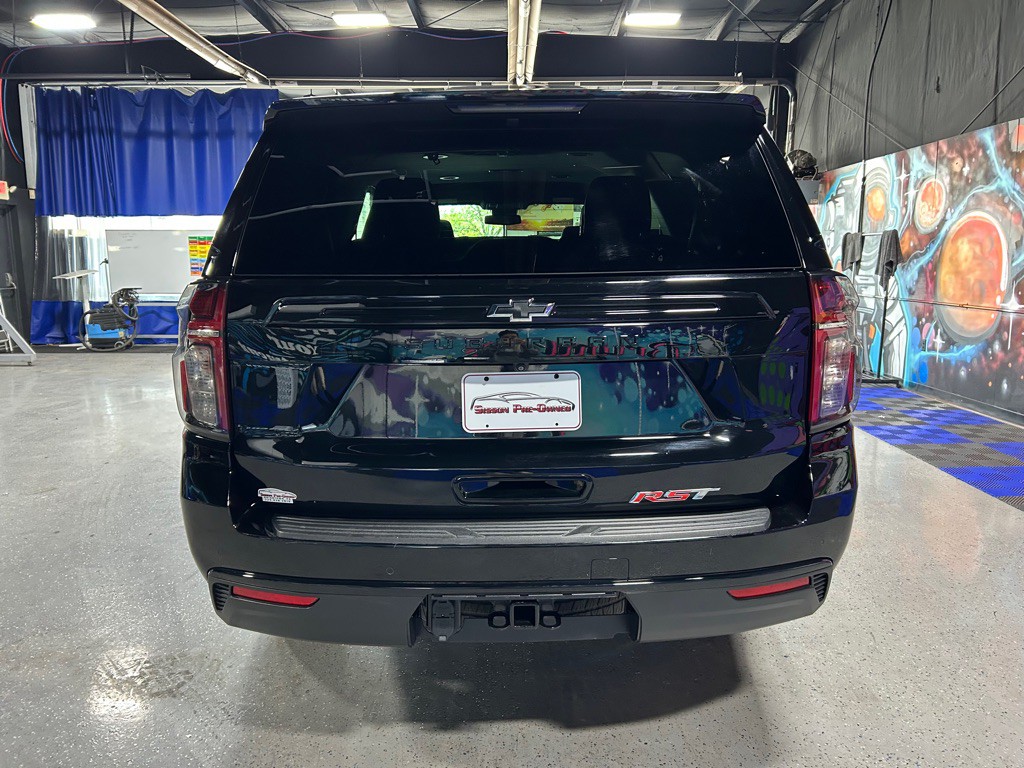 2024 Chevrolet Suburban Image 3