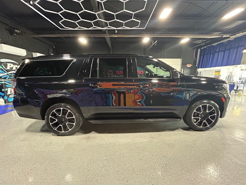 2024 Chevrolet Suburban Image 5