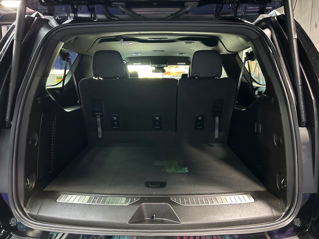 2024 Chevrolet Suburban Image 7