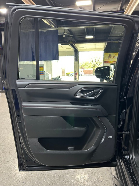 2024 Chevrolet Suburban Image 10