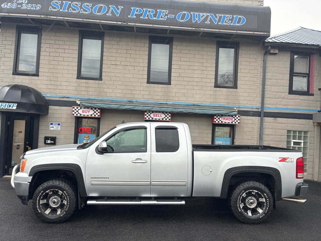 2013 GMC Sierra Image 2
