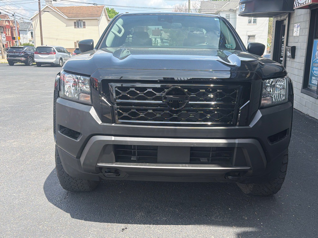 2022 Nissan Frontier Image 8