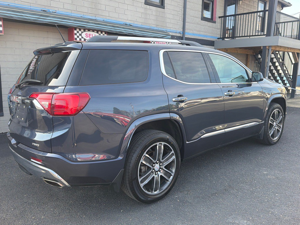 2018 GMC Acadia Image 5
