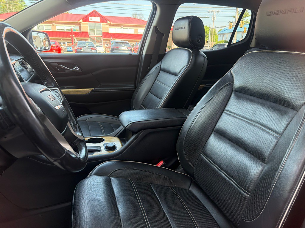 2018 GMC Acadia Image 11