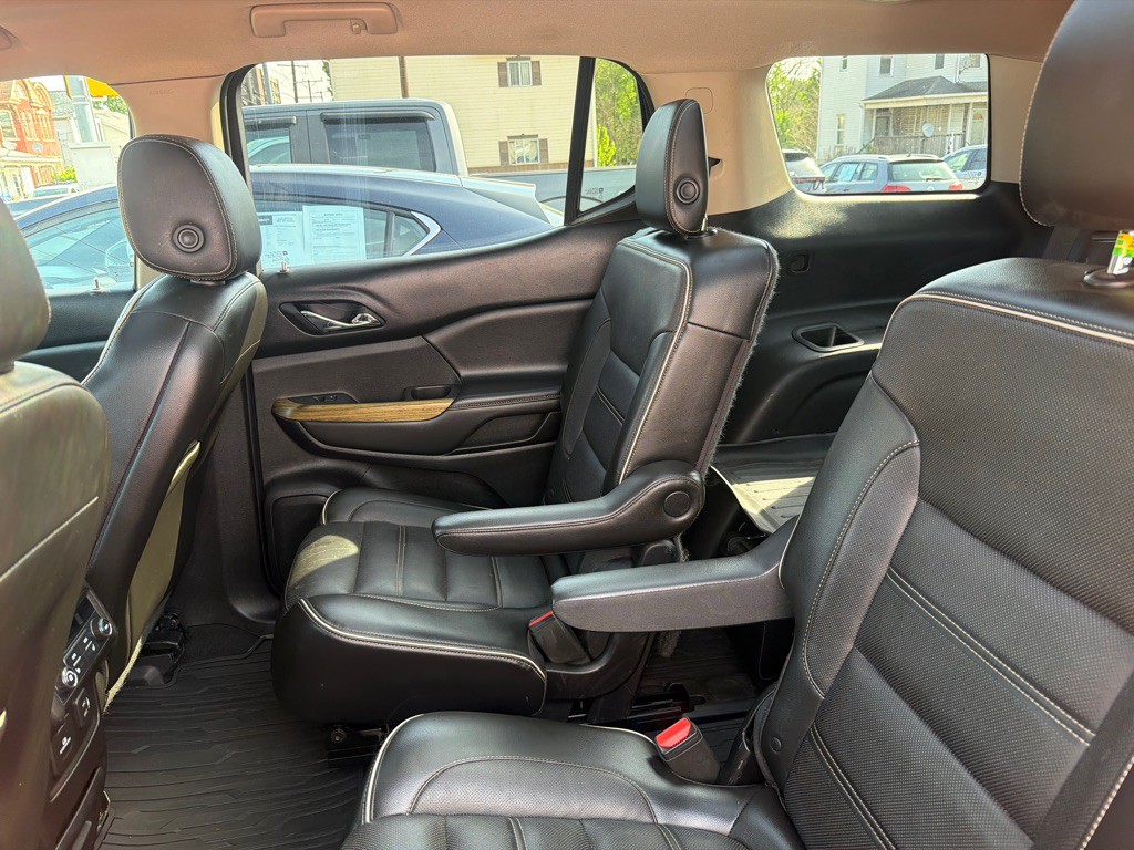 2018 GMC Acadia Image 19