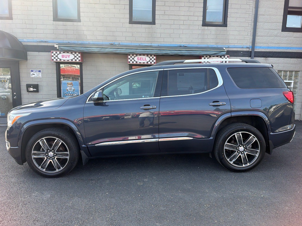 2018 GMC Acadia Image 2