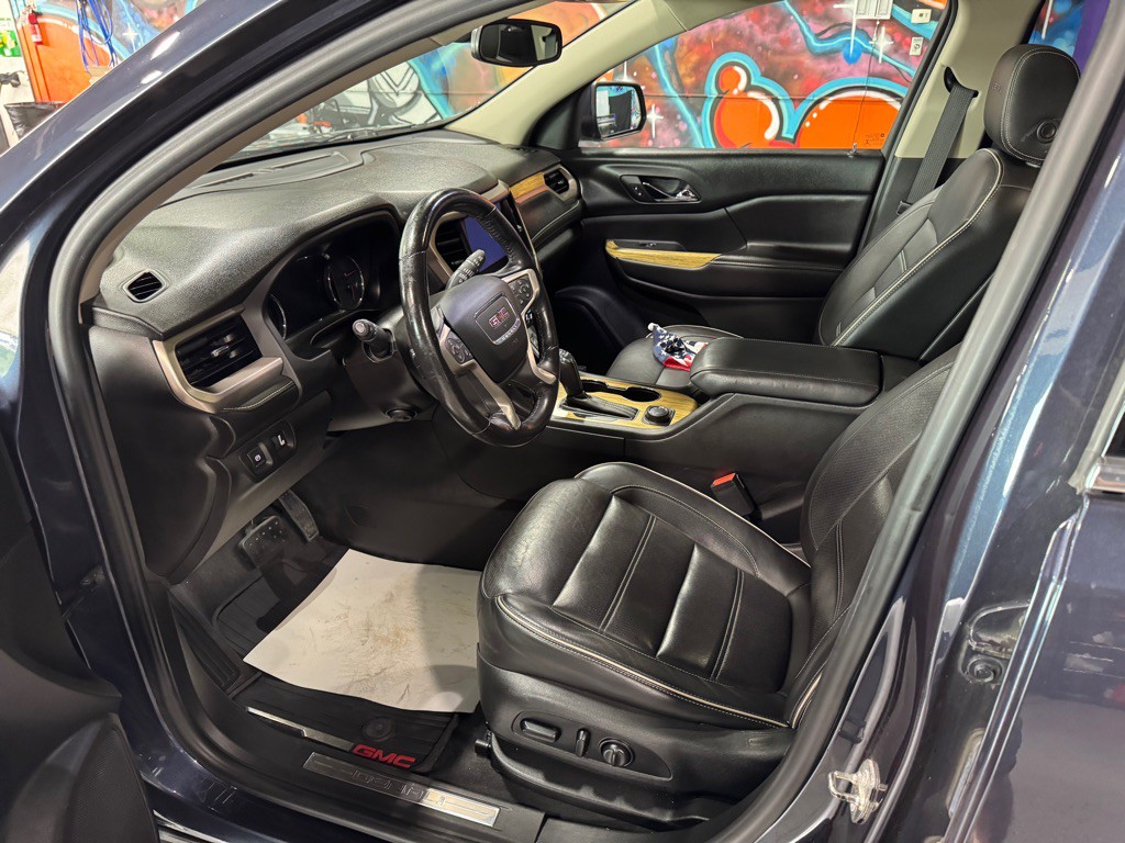 2018 GMC Acadia Image 10