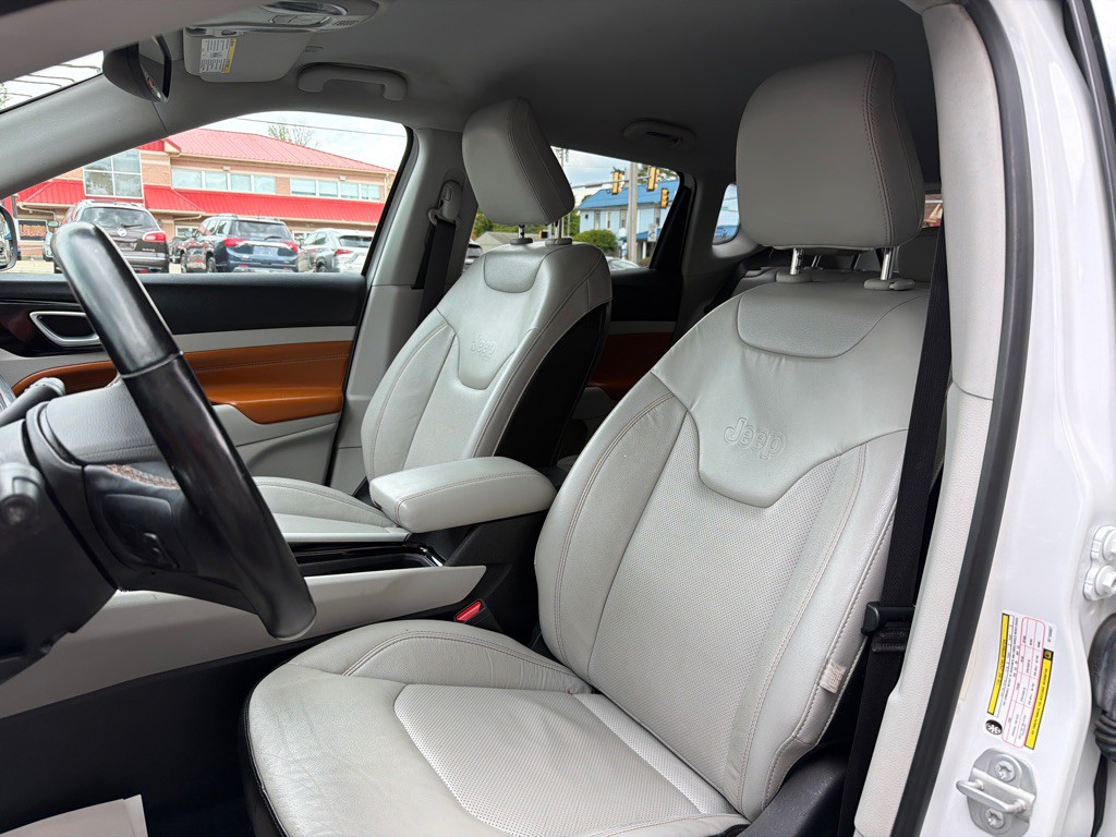 2022 Jeep Compass Image 8