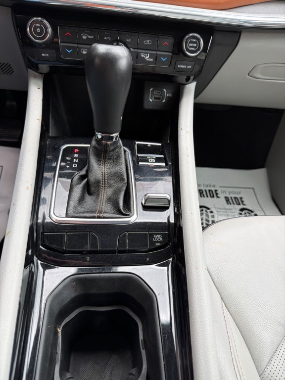 2022 Jeep Compass Image 15