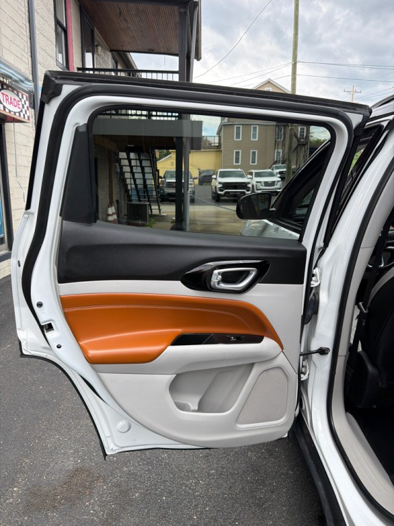 2022 Jeep Compass Image 16