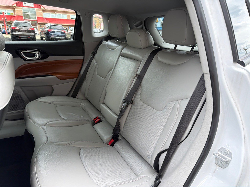 2022 Jeep Compass Image 17