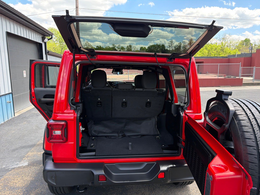2025 Jeep Wrangler Image 18