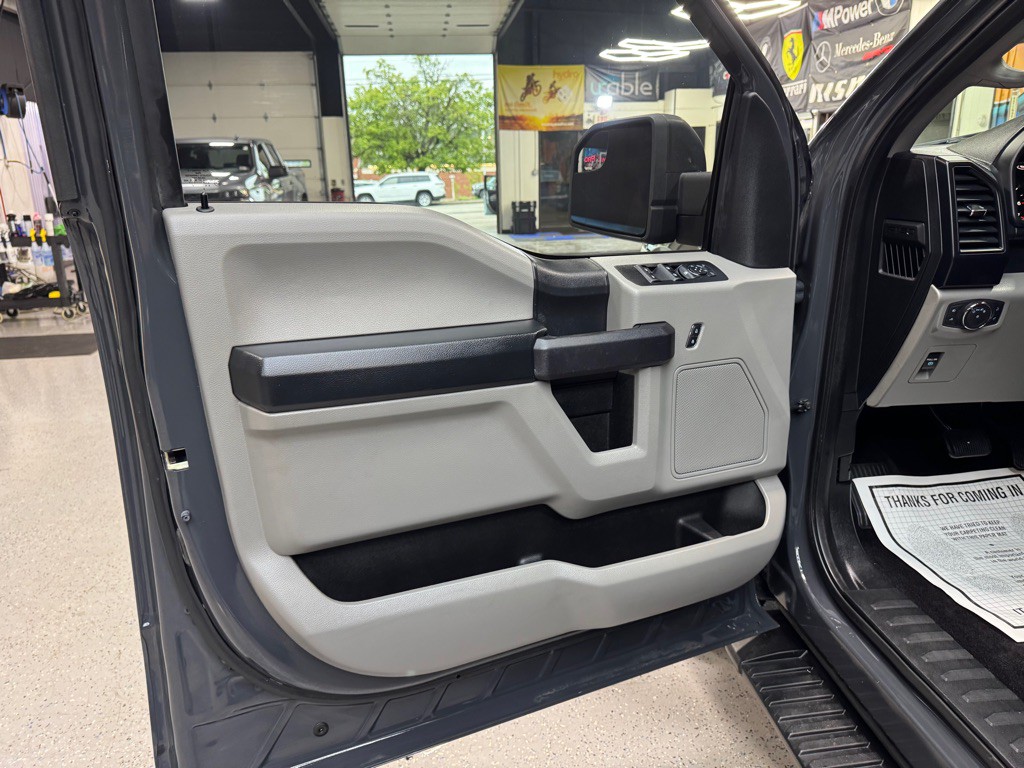 2016 Ford F-150 Image 9