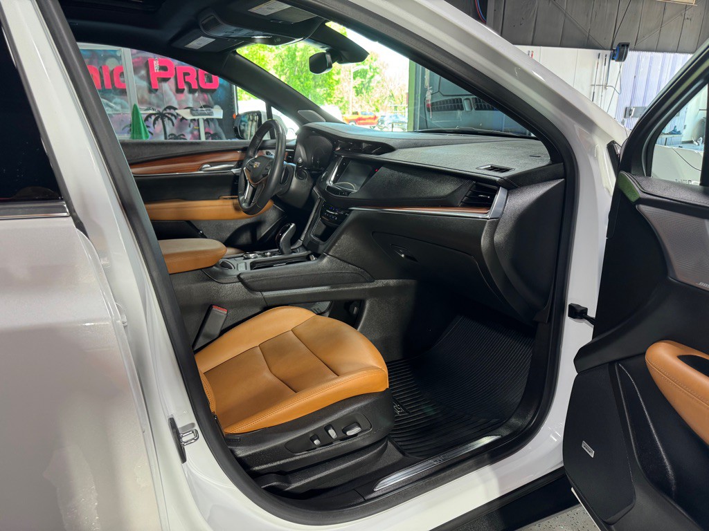 2023 Cadillac XT5 Image 18