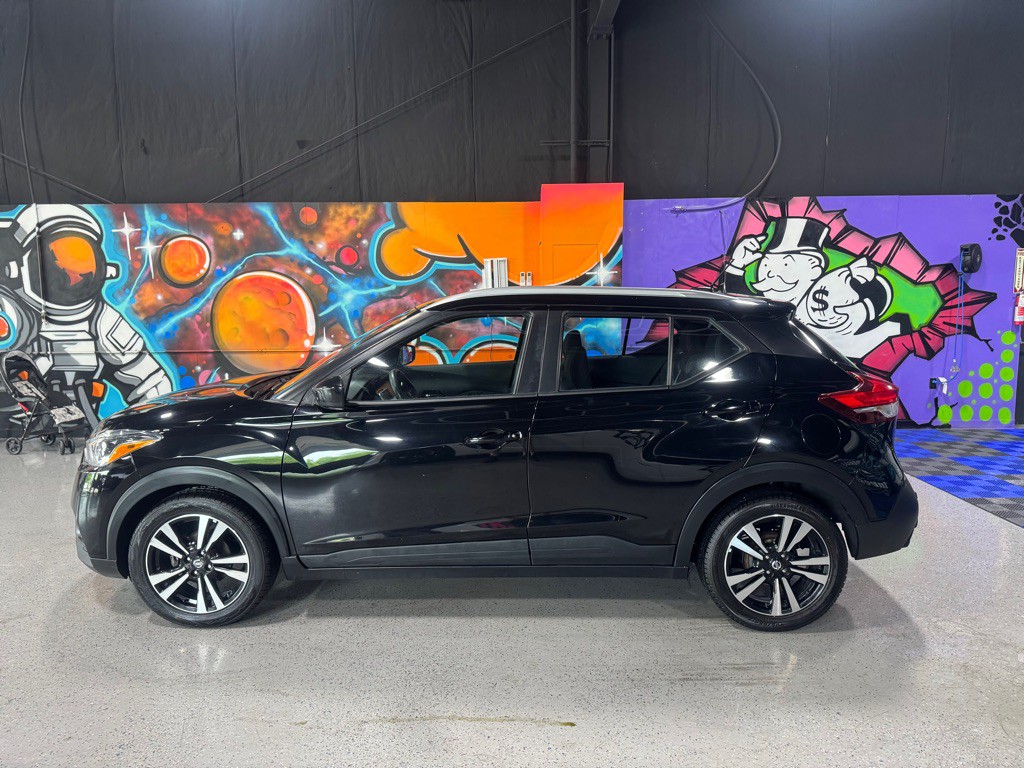 2020 Nissan Kicks Image 2