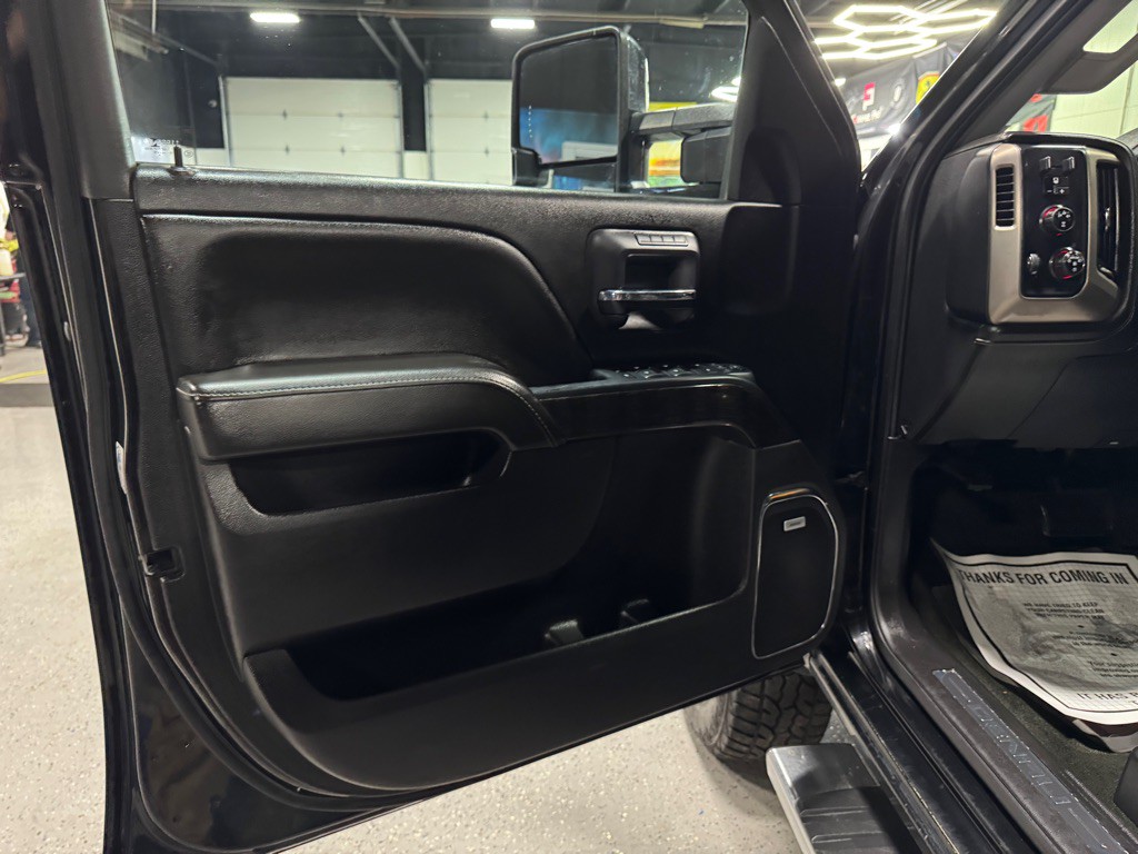 2016 GMC Sierra Image 12